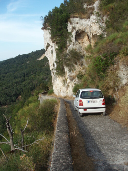 enge-strasse-auf-korfu.jpg