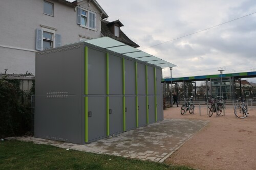 doppelstock-fahrradbox-am-bahnhof-offenburg.jpg