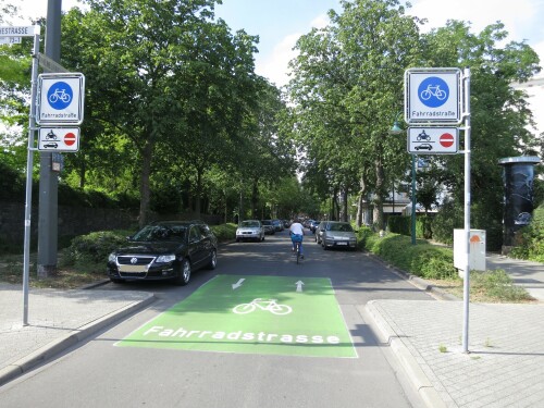 fahrradstrasse-in-darmstadt.jpg