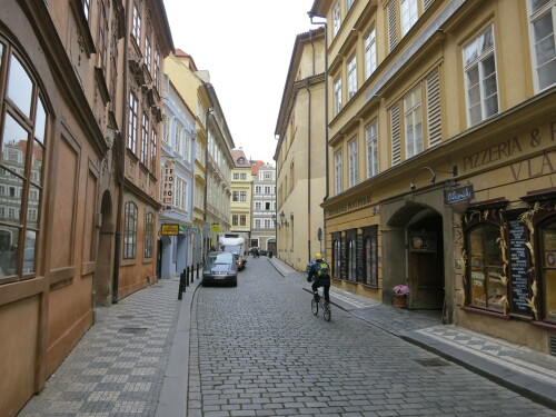 altstadt-von-prag.jpg