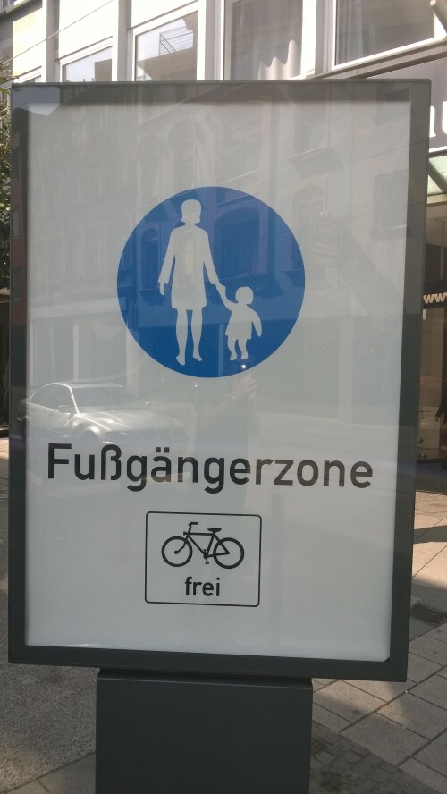 fussgangerzone-radfahrer-frei.jpg