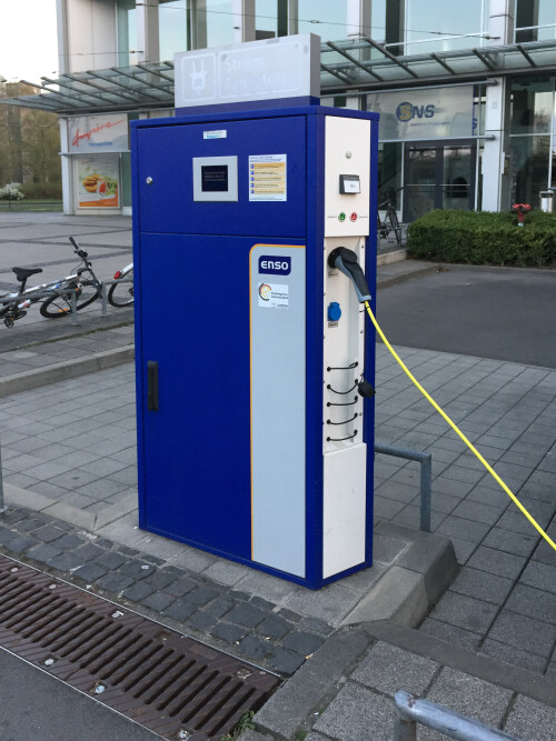 elektrotankstelle-dresden-enso.jpg