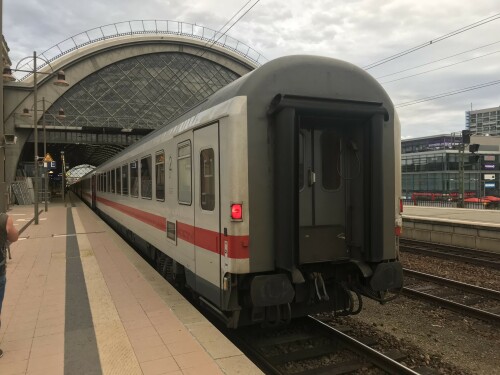 intercity-dresden-hbf.jpg