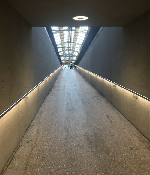 koffer-rampe-bahnsteig-st-gallen.jpg