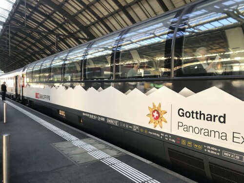 panoramawagen-sbb-gotthard-express.jpg