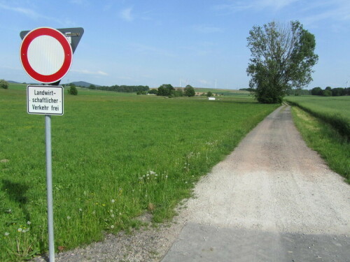 wirtschaftsweg-radverkehrsfreigabe-fehlt.jpg