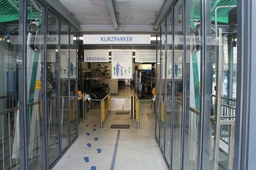 munster-stadtmitte-fahrradparkhaus-radlager-fur-vandalismussicheres-diebstahlgeschutztes-fahrradparken-25.jpg