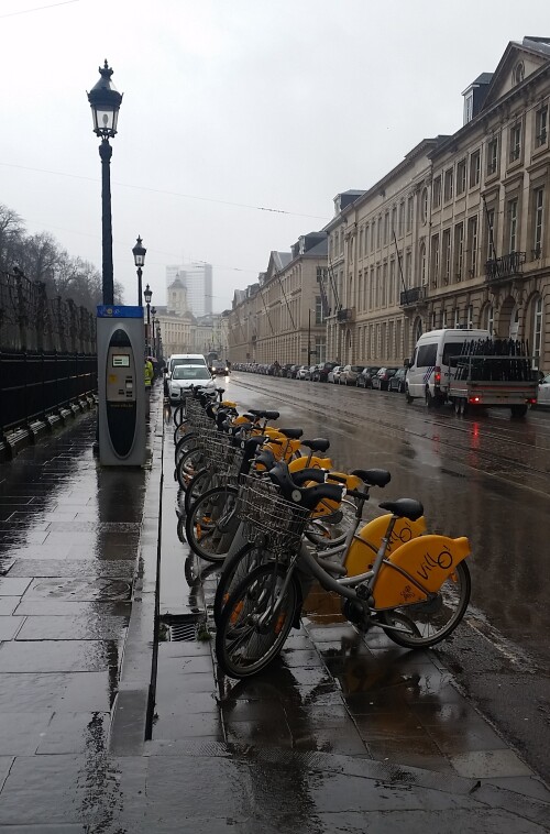 bikesharing-station-in-brussel.jpg