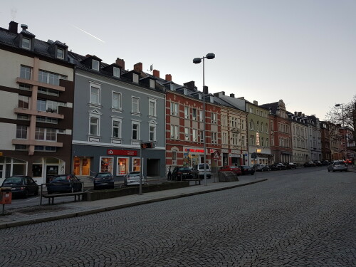 blick-auf-die-friedrichstrasse-vor-umbau-des-zentralkaufs-in-hof.jpg