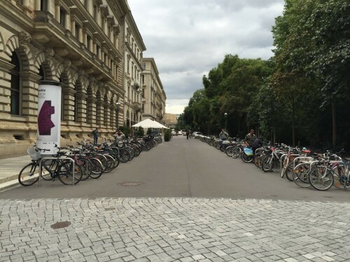 die-schillerstrasse-in-leipzig-nach-der-umgestaltung-zur-fussgangerzone-1.jpg