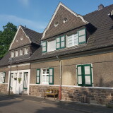 die-margarethenhohe-in-essen-freistehende-hauser-wurden-im-laufe-der-zeit-zu-reihenhausern-verbunden