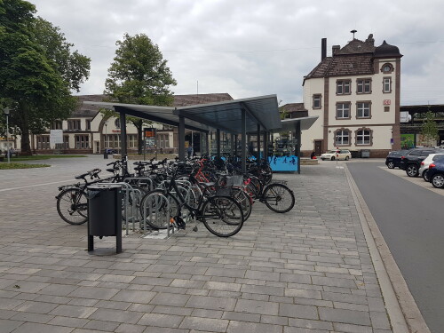 drei-typen-von-radabstellanlage-vor-dem-schwerter-bahnhof.jpg