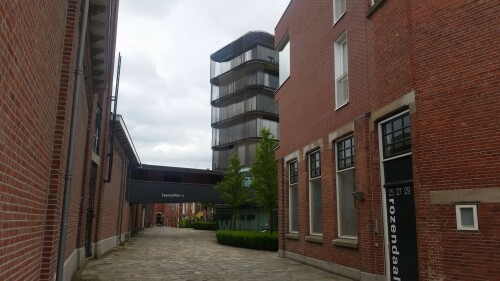 kulturfabrik-die-vom-amsterdamer-buro-search-umgebauten-rozendaal-hallen-in-enschede-roombeek-nl.jpg