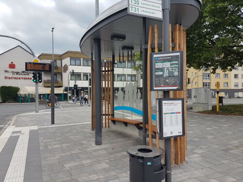 umgebaute-barrierefreie-haltestelle-an-der-bahnhofstrasse-in-schwerte-2.jpg