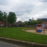 wohnhof-mit-spielplatz-in-enschede-roombeek-nl