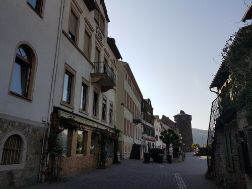Die Altstadt von Kaub, mit etwa 860 Einwohnern von der Bevölkerung her die kleinste Stadt in Rheinland-Pfalz.