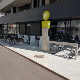 bikesharing-station-in-der-wiener-seestadt-aspern-mit-lastenradverleih