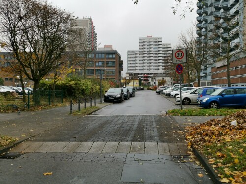 aufpflasterung-in-koln-chorweiler-zur-temporeduktion.jpg