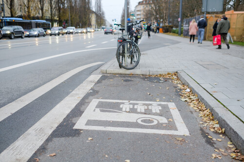 carsharing-stellplatz-bodenkennzeichnung.jpg