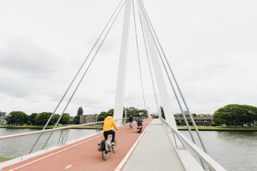 dafne-schippers-brucke-in-utrecht.jpg
