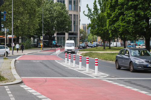 geschutzter-radfahrstreifen2.jpg