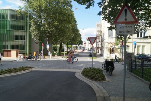 aufpflasterung-vorfahrt.jpg