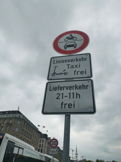 hamburg-jungfernstieg-schild.jpg