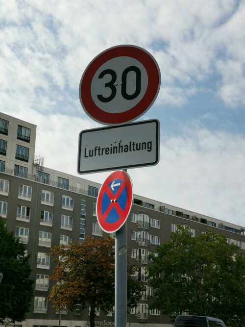 schild-tempo30-luftreinhaltung.jpg