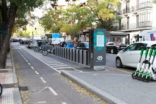 Bike lane - bike sharing (Madrid)