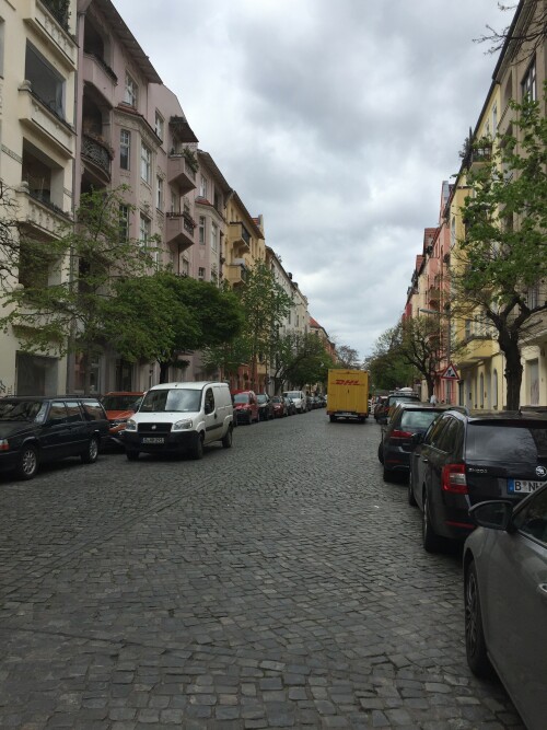 Parksituation, Lieferverkehr, zweite Reihe parken (Berlin Schöneberg)