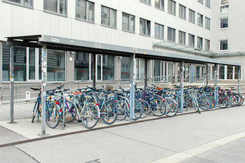 Berggasse--Bicycle-traffic-1090-Vienna-Austria..jpeg